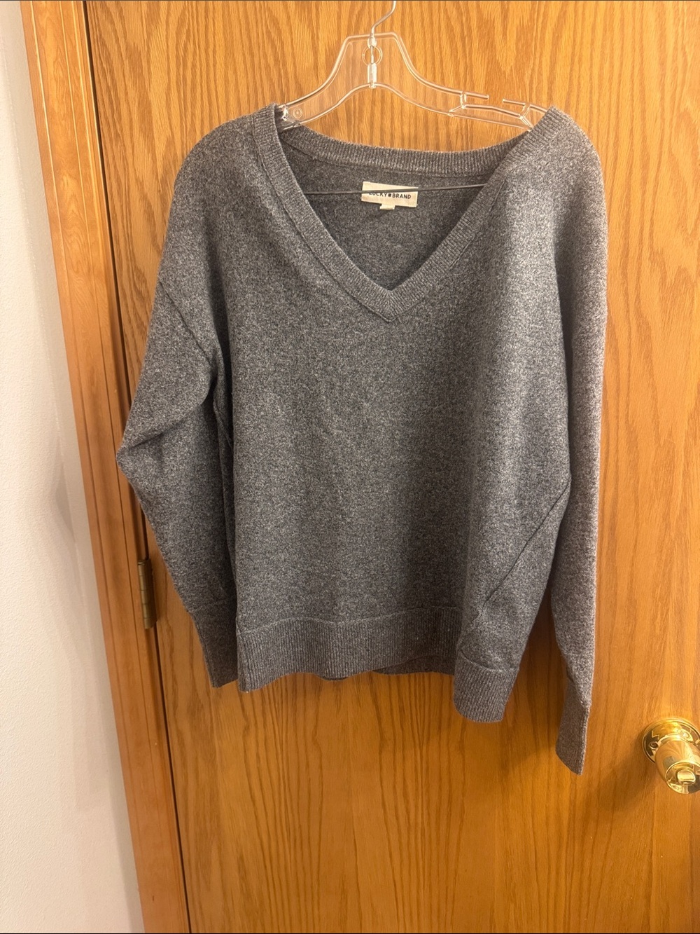 Lucky Brand Women's Gray V-Neck Sweater
